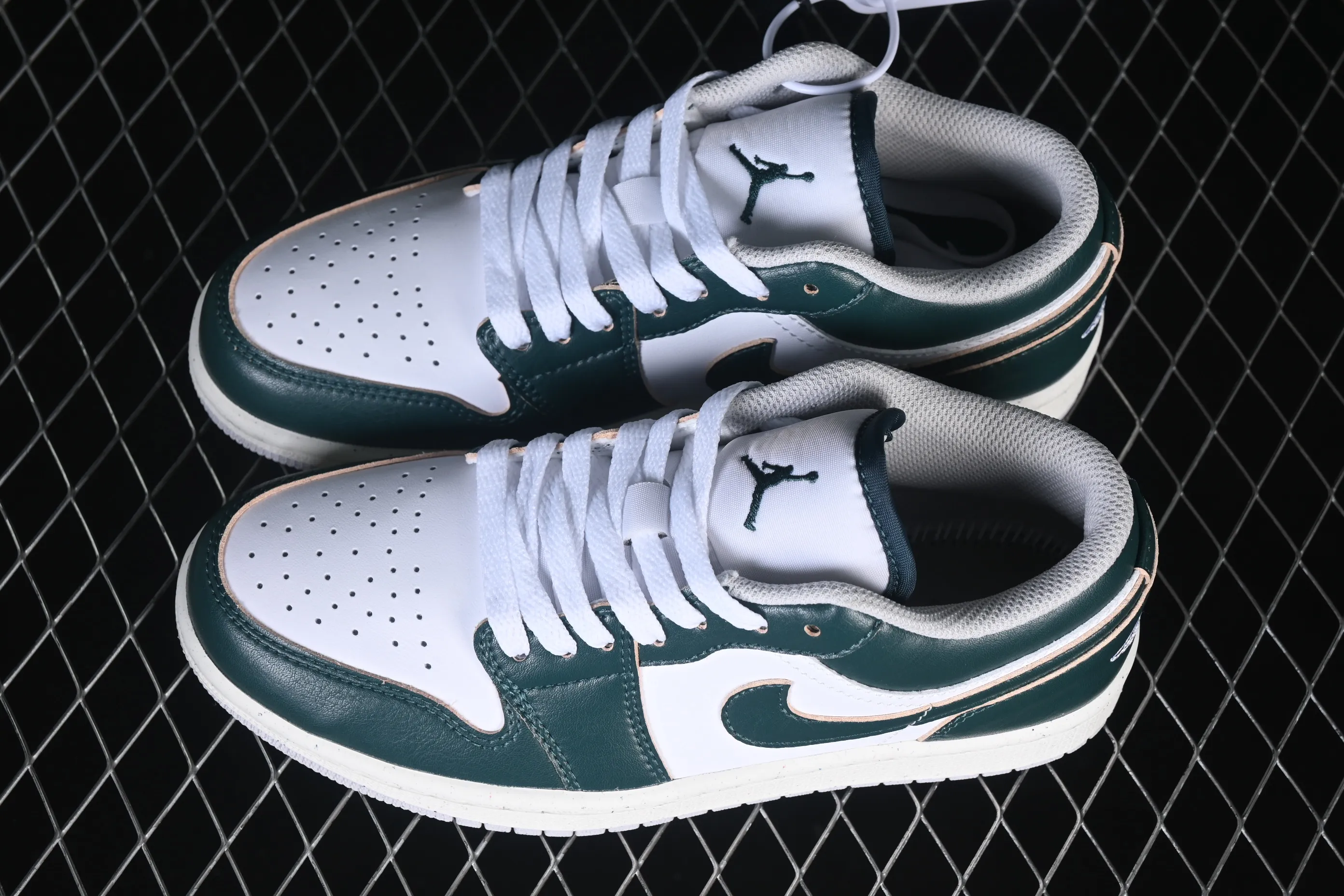 All categories Air Jordan Jordan series basketball shoes Air Jordan 1 Low Air Jordan 1 Low AJ1 Joe 1 white and green low-top cultural and casual sneakers FQ7687-300